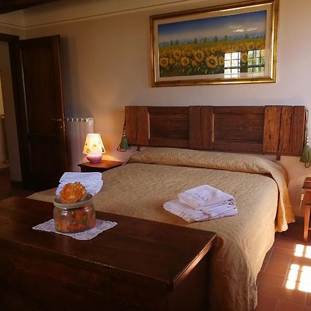 Residence Il Poggiolino Montecarelli ห้อง รูปภาพ