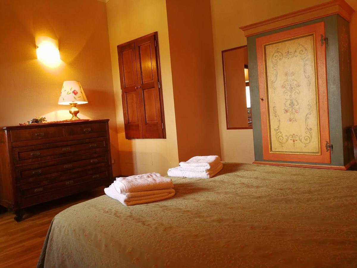 Residence Il Poggiolino Montecarelli ภายนอก รูปภาพ